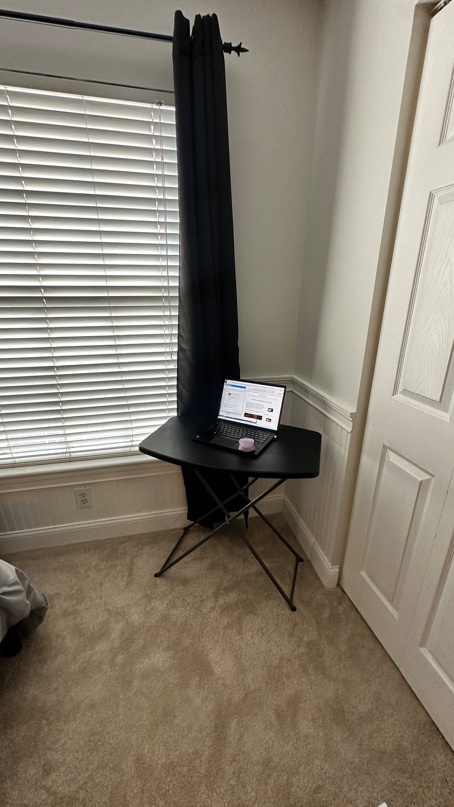 Foldable work station