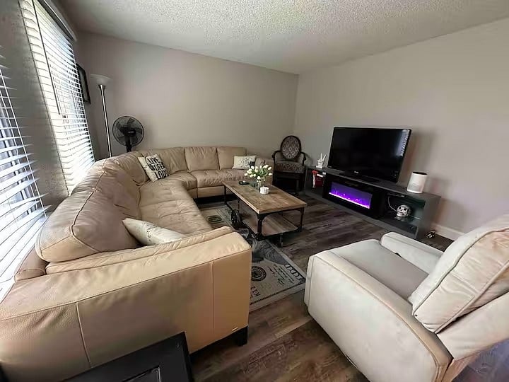 Furnished Finder property 799613_1 photo 3