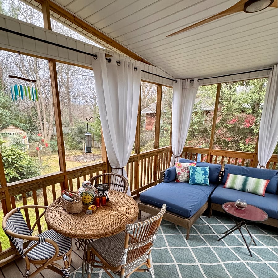Screened-in Porch