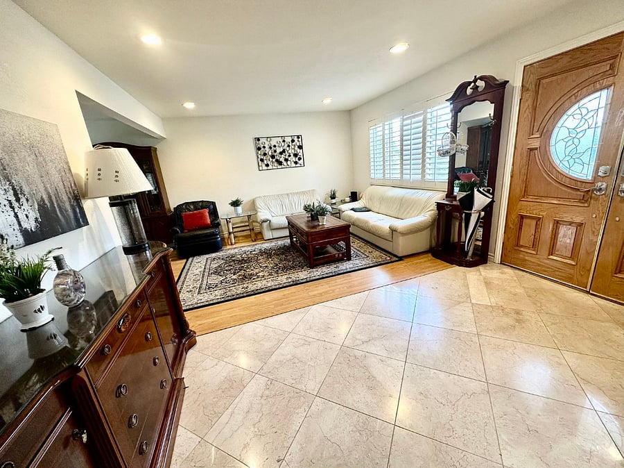 Furnished Finder property 800023_1 photo 5
