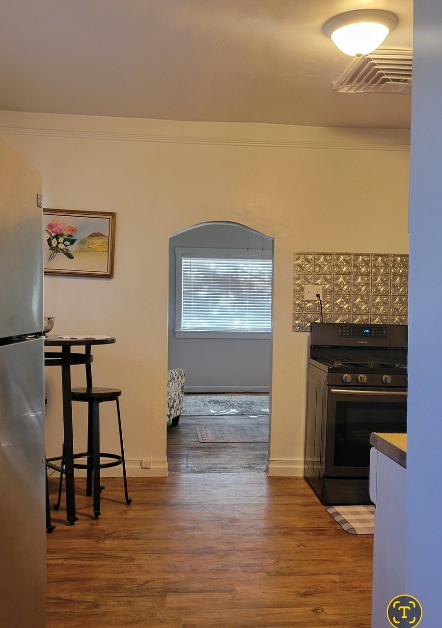 Furnished Finder property 800044_1 photo 14