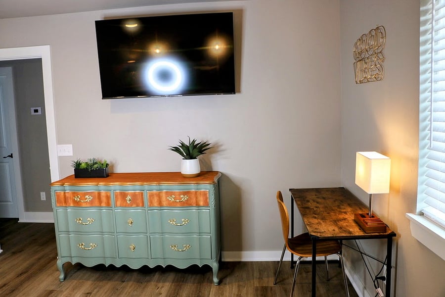 Furnished Finder property 800130_2 photo 8