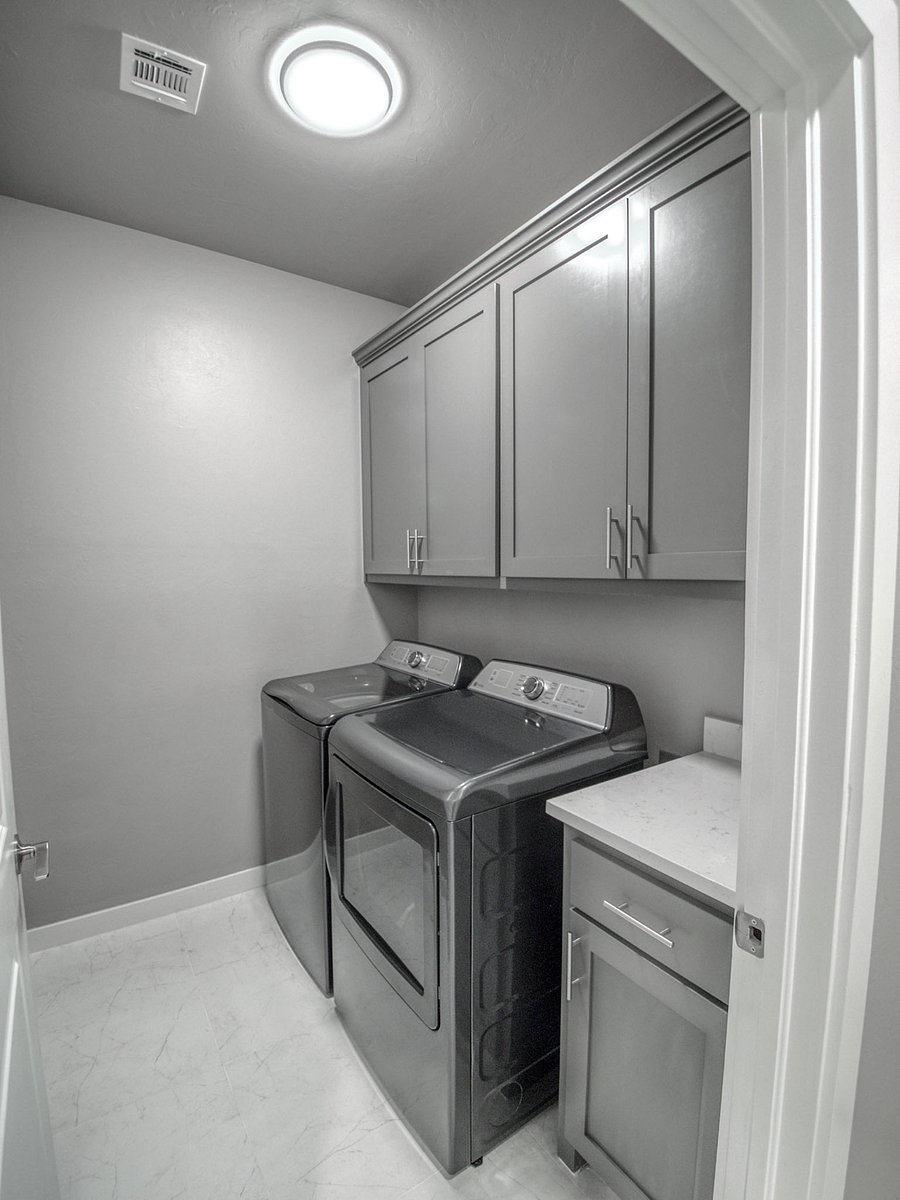 Furnished Finder property 800130_2 photo 17
