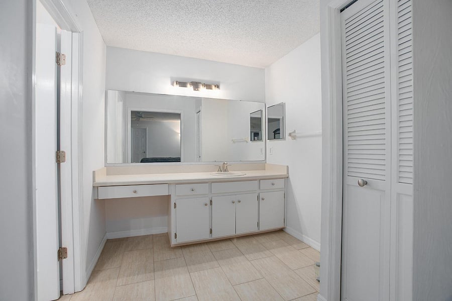 Furnished Finder property 800142_1 photo 22