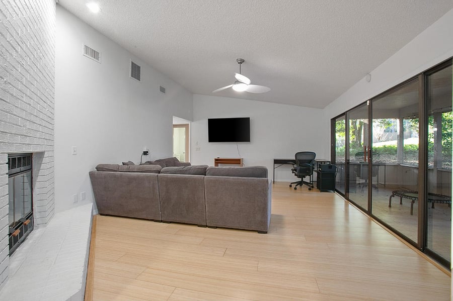 Furnished Finder property 800142_1 photo 13