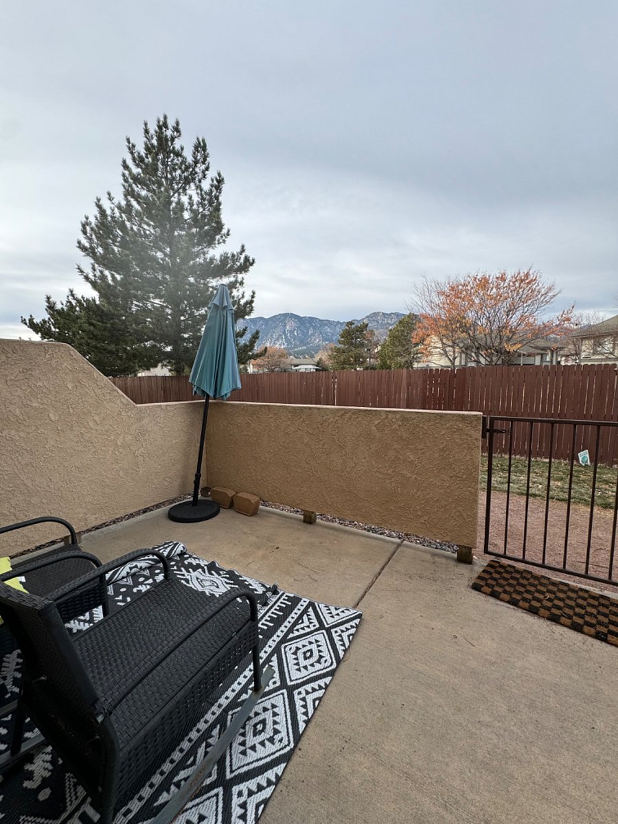 Patio area with great views of the mountains!
