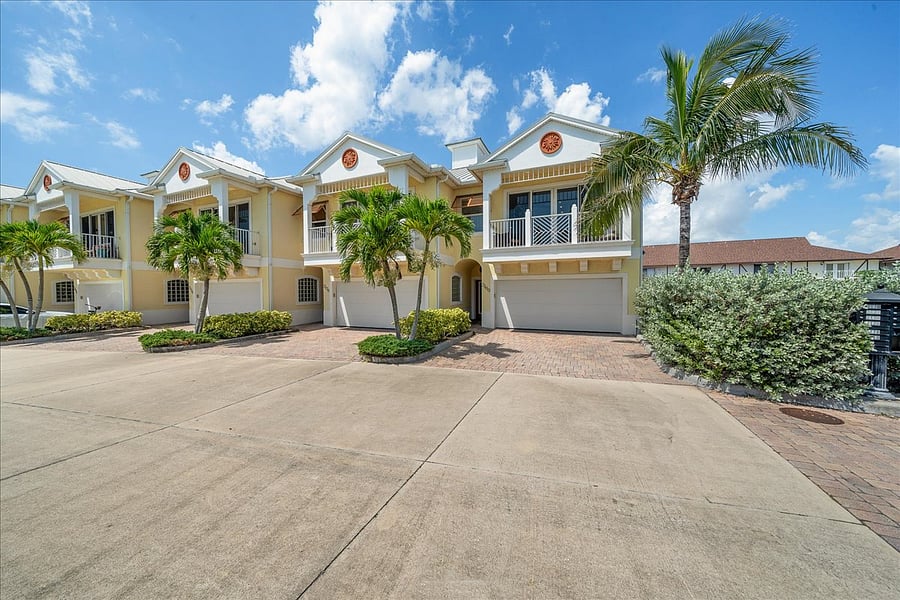 Furnished Finder property 800173_1 photo 9