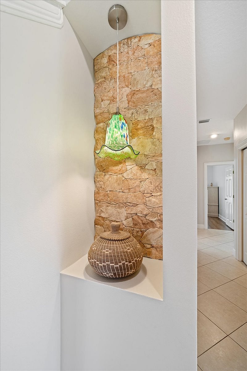 Furnished Finder property 800173_1 photo 14