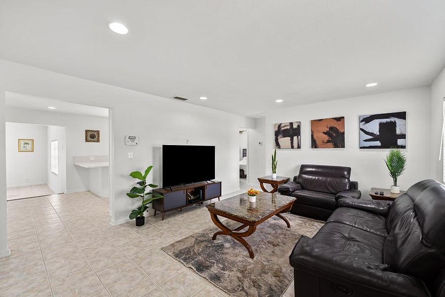 Furnished Finder property 800182_1 photo 8