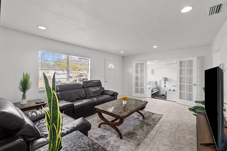 Furnished Finder property 800182_1 photo 11