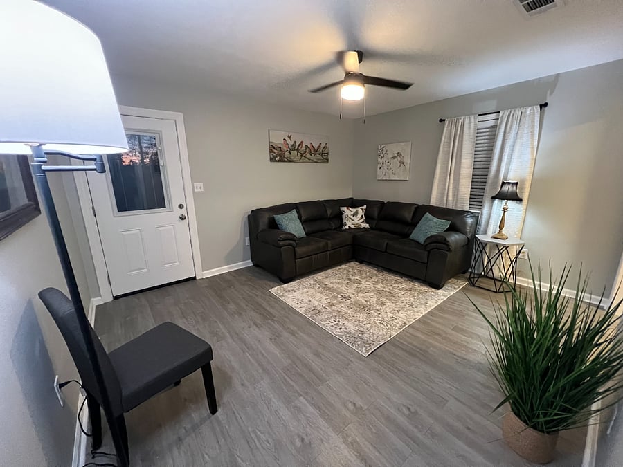 Furnished Finder property 800193_1 photo 1