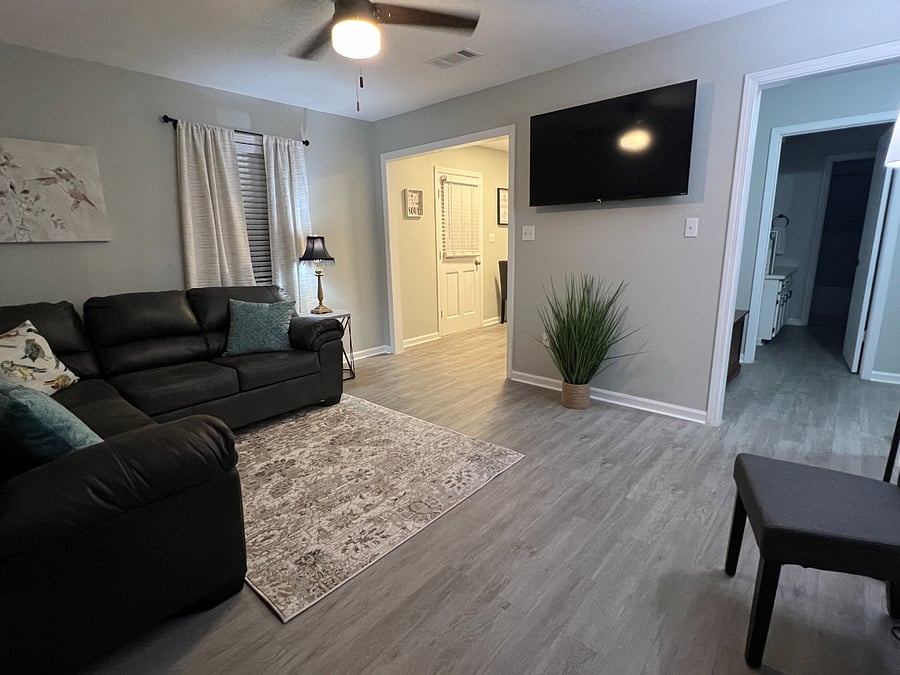 Furnished Finder property 800193_1 photo 3