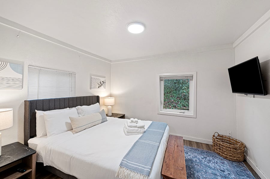Furnished Finder property 800230_1 photo 11