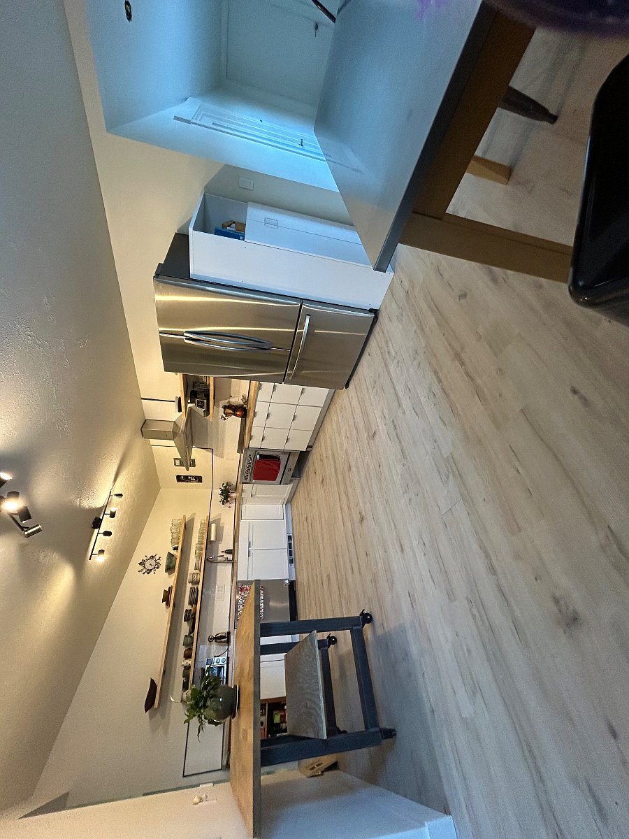 Kitchen (common space)