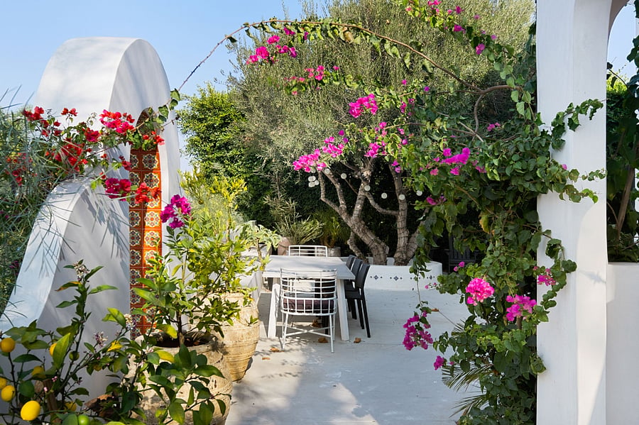 Front outdoor patio