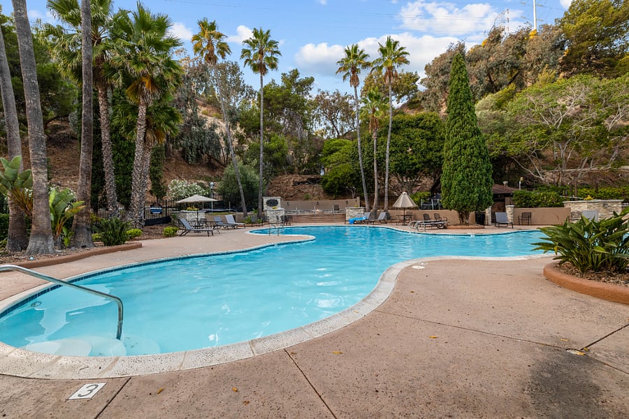 Furnished Finder property 800303_1 photo 29