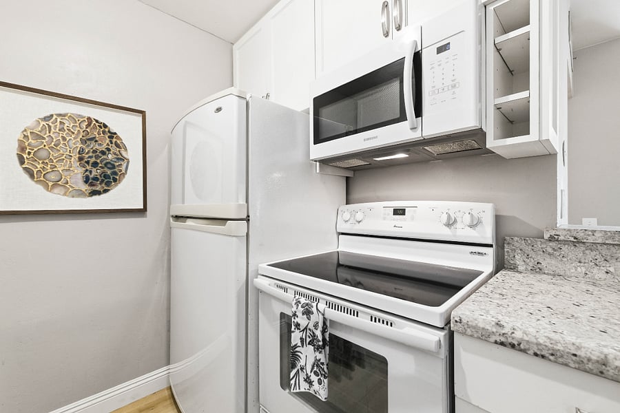 Furnished Finder property 800303_1 photo 18