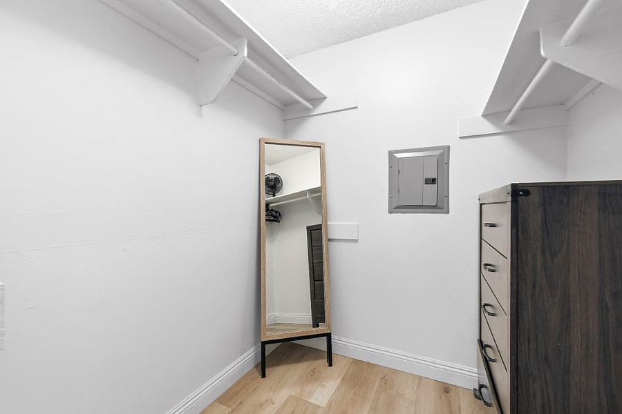 Furnished Finder property 800303_1 photo 22