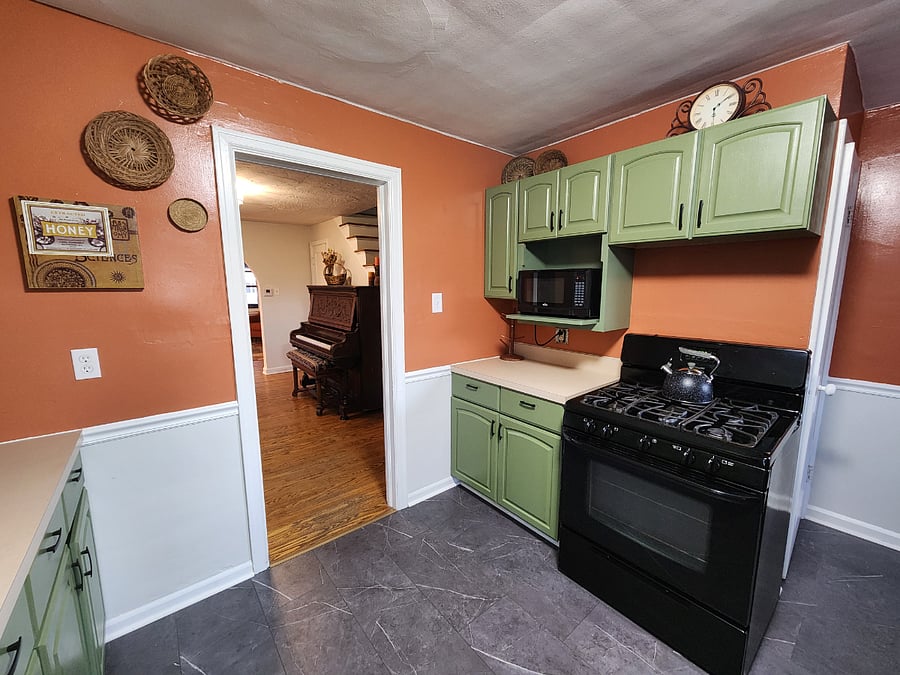 Furnished Finder property 800412_1 photo 17