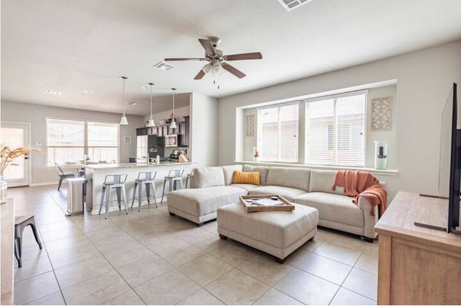 Furnished Finder property 800511_1 photo 4