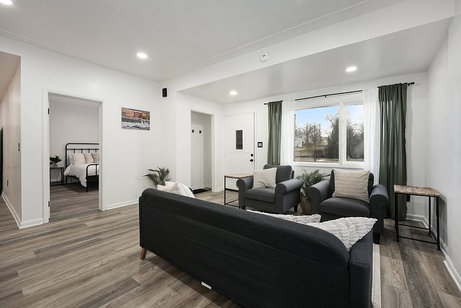 Furnished Finder property 800540_1 photo 2
