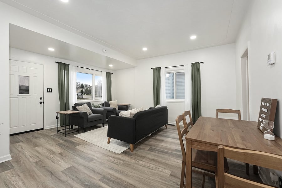 Furnished Finder property 800540_1 photo 1