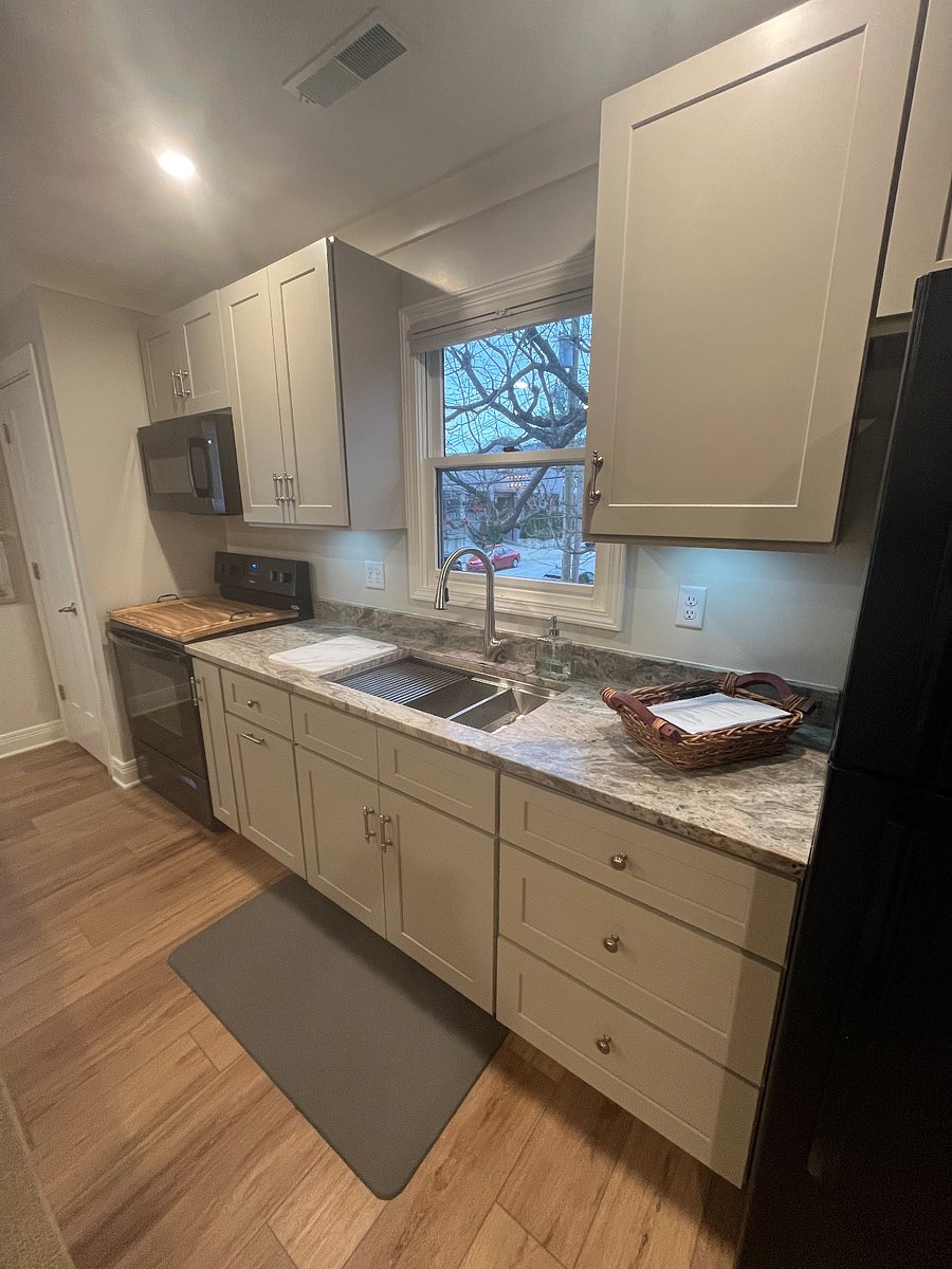 Furnished Finder property 800556_1 photo 3