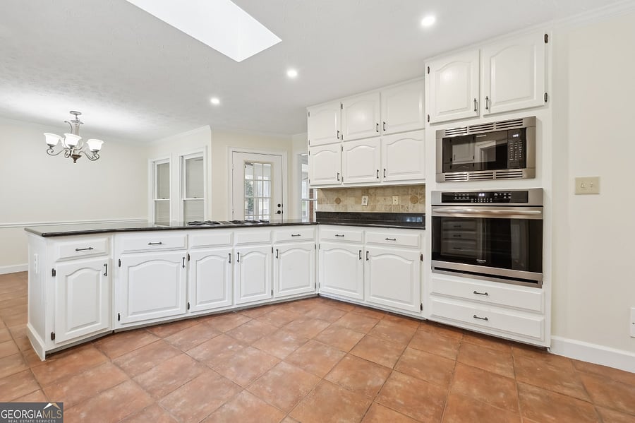 Furnished Finder property 800590_1 photo 11