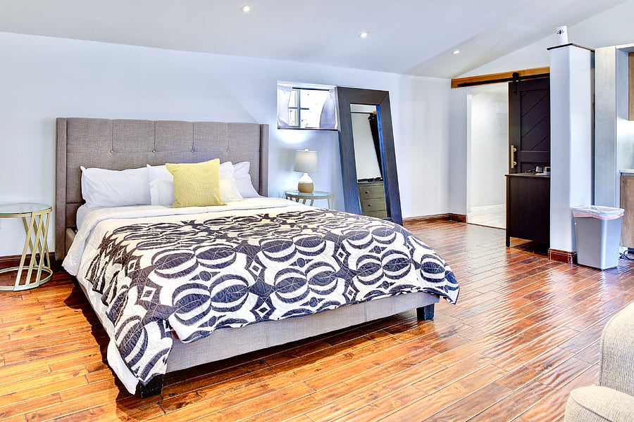 King bed