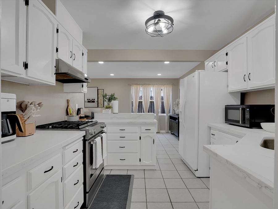 Furnished Finder property 800646_1 photo 13