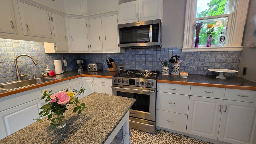 Furnished Finder property 800669_1 photo 8