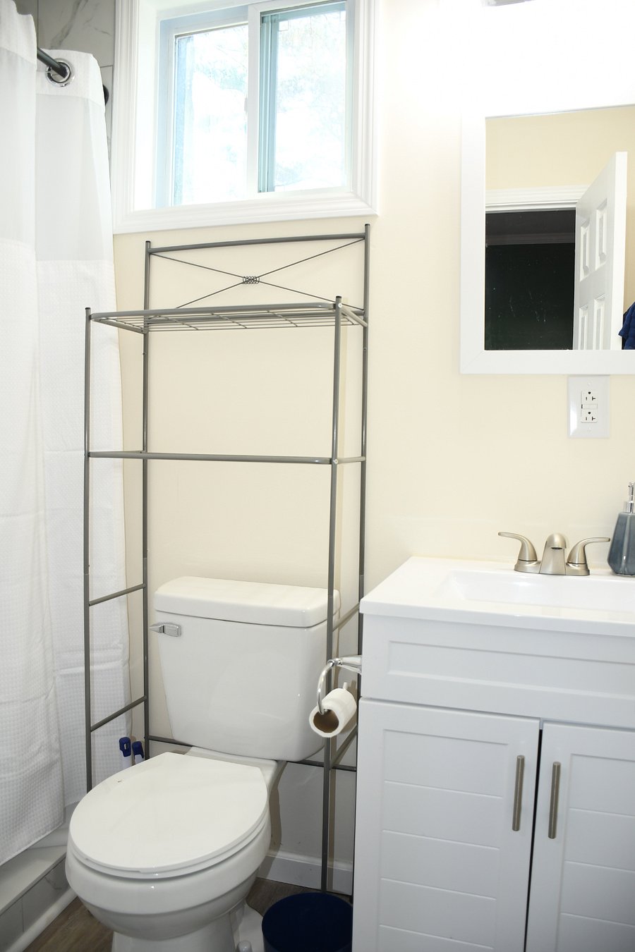 Furnished Finder property 800708_1 photo 15