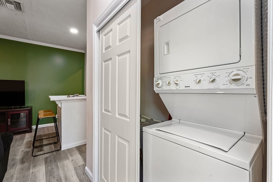Furnished Finder property 800708_1 photo 9