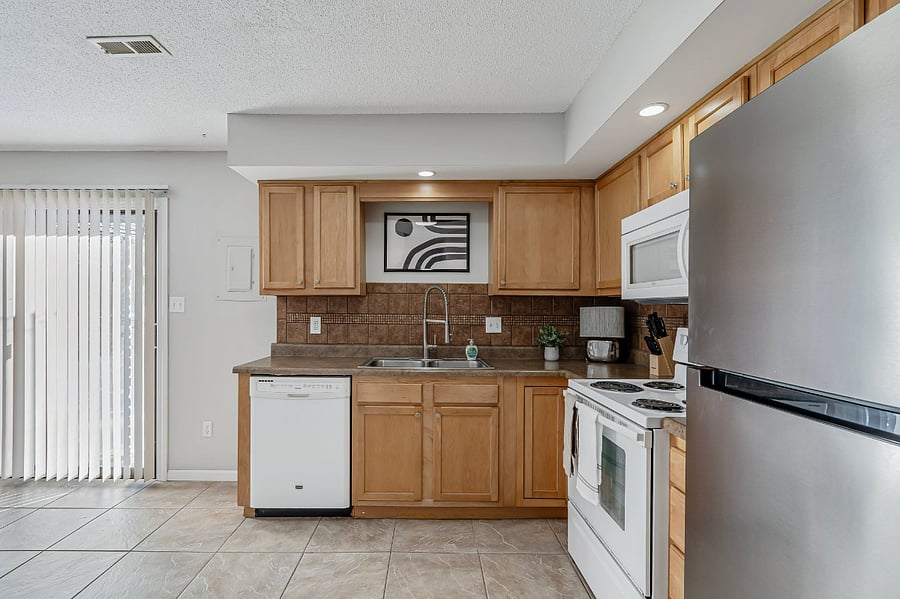 Furnished Finder property 800709_1 photo 10