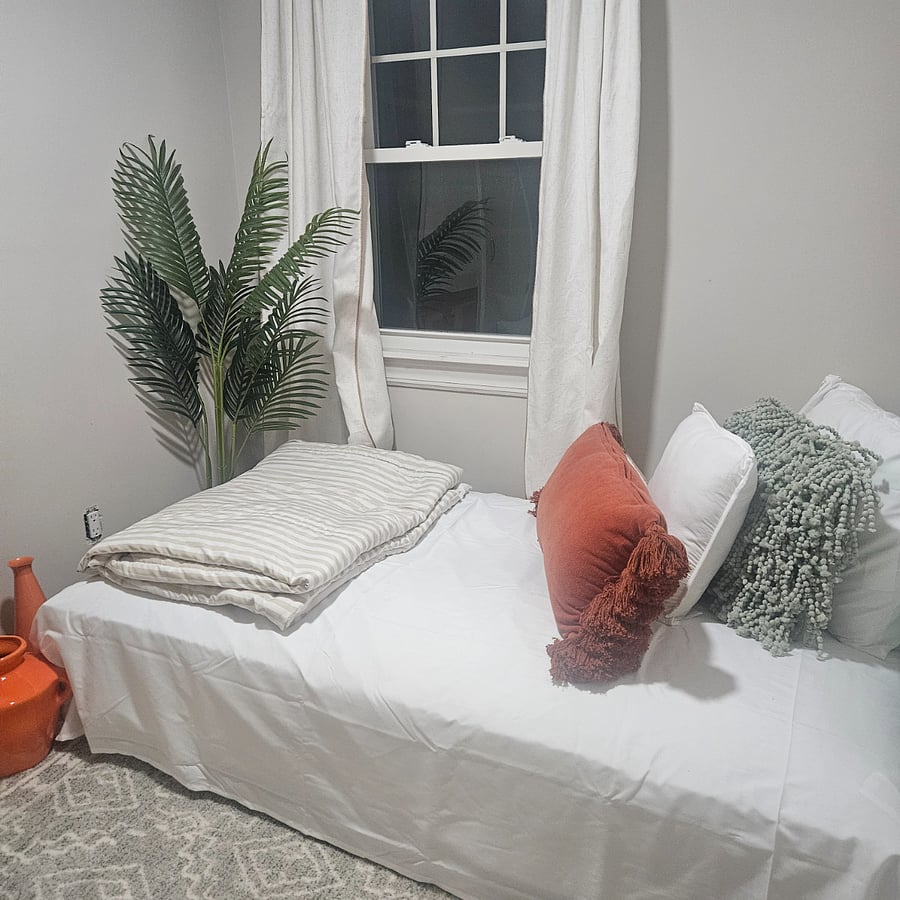 Bedroom 2 with twin size sofa bed
