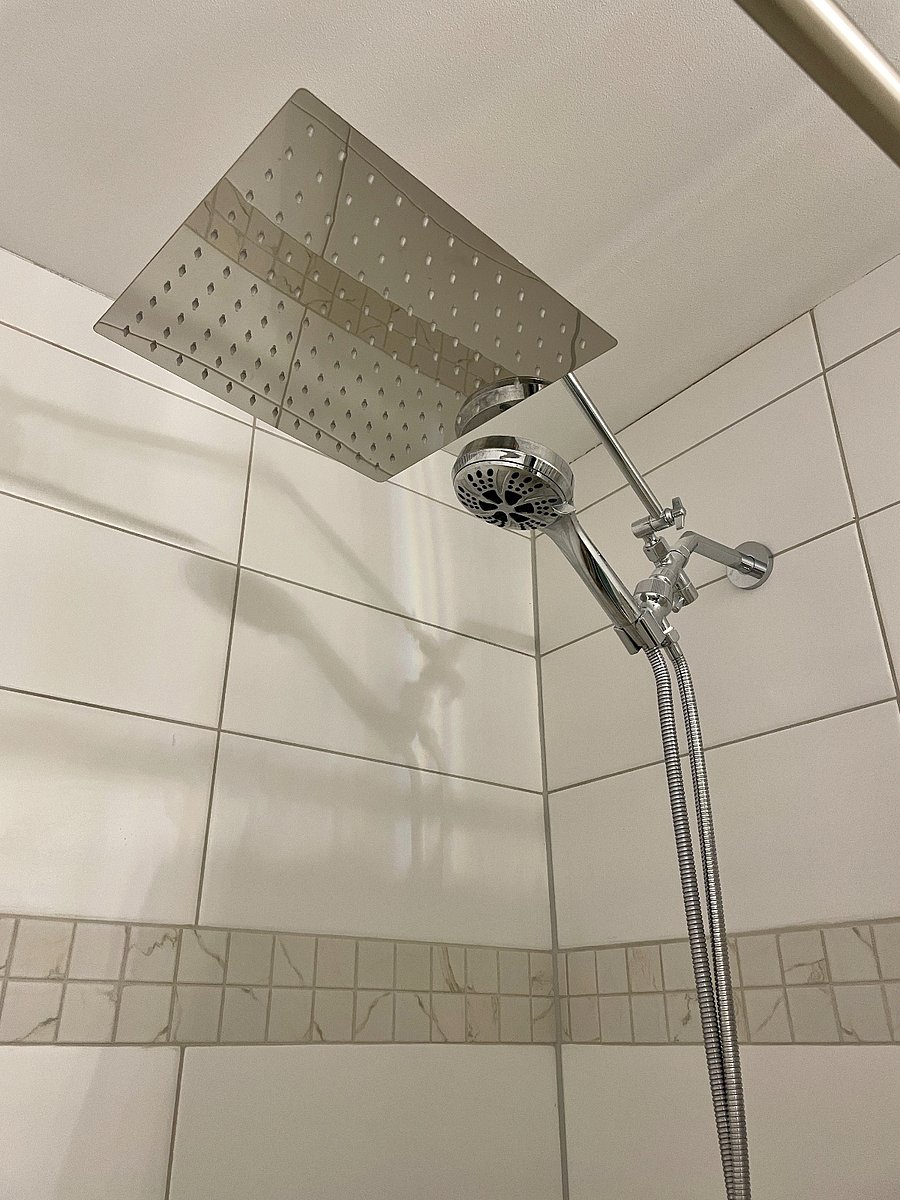 Ocean bathrm - walk-in shower