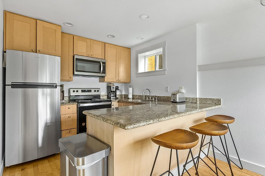 Furnished Finder property 800774_1 photo 8