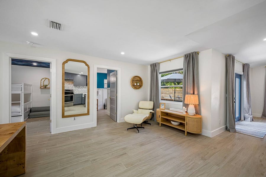 Furnished Finder property 800779_1 photo 7