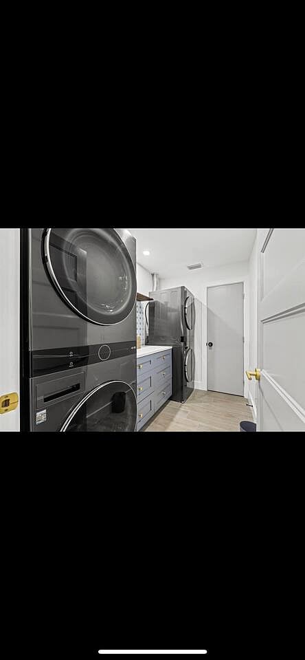 Furnished Finder property 800779_1 photo 40