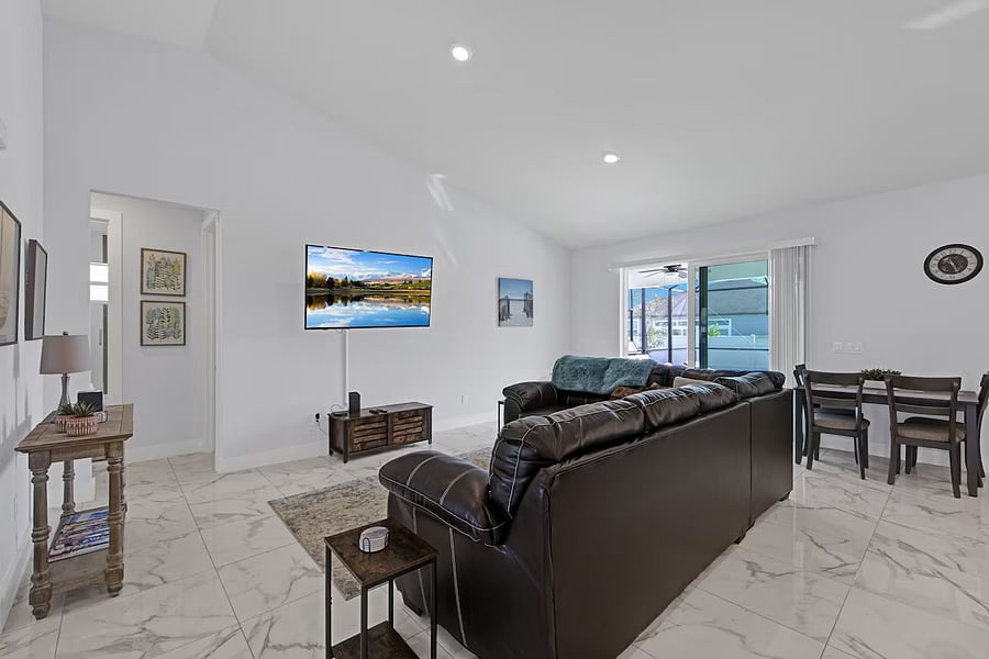 Furnished Finder property 800872_1 photo 14