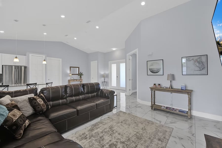 Furnished Finder property 800872_1 photo 15