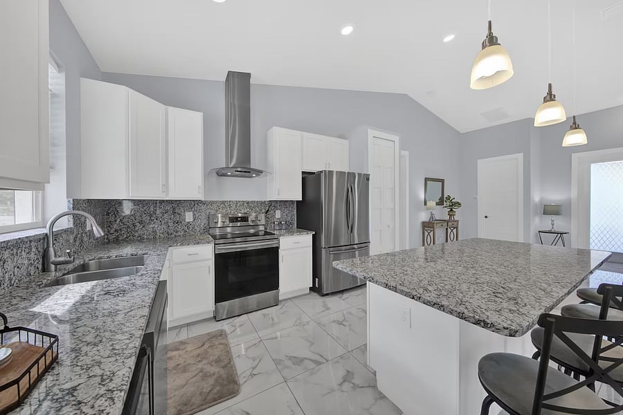 Furnished Finder property 800872_1 photo 24