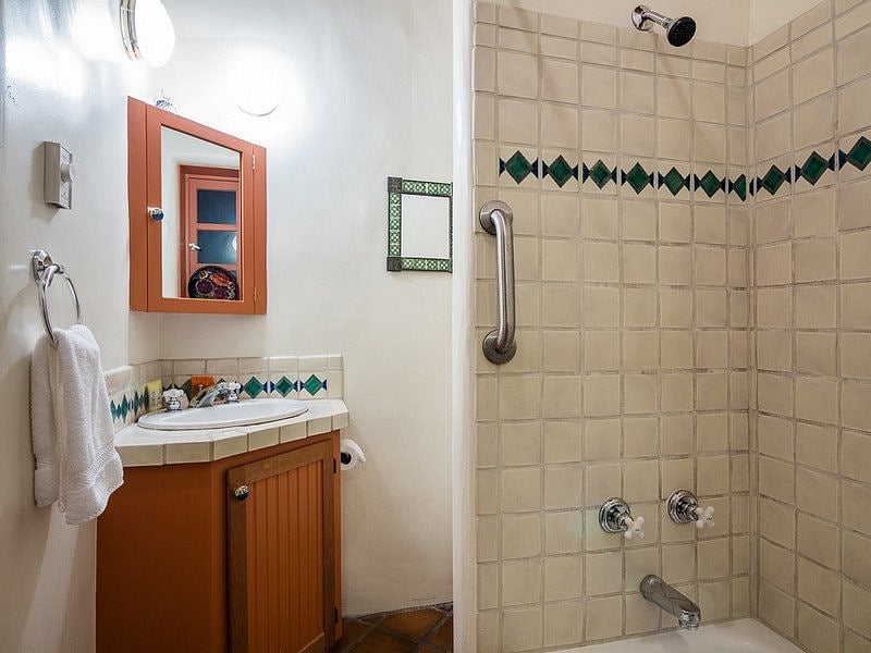 Furnished Finder property 800904_1 photo 11