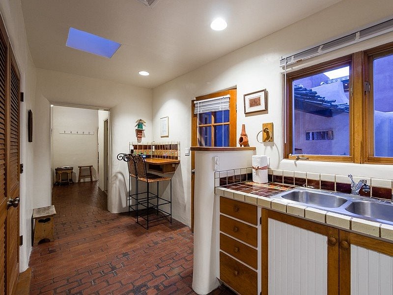 Furnished Finder property 800904_1 photo 13