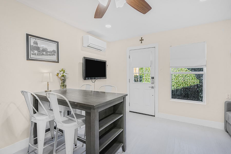 Furnished Finder property 800981_1 photo 3