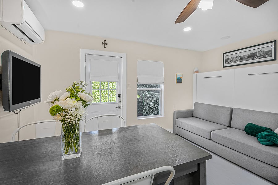 Furnished Finder property 800981_1 photo 6