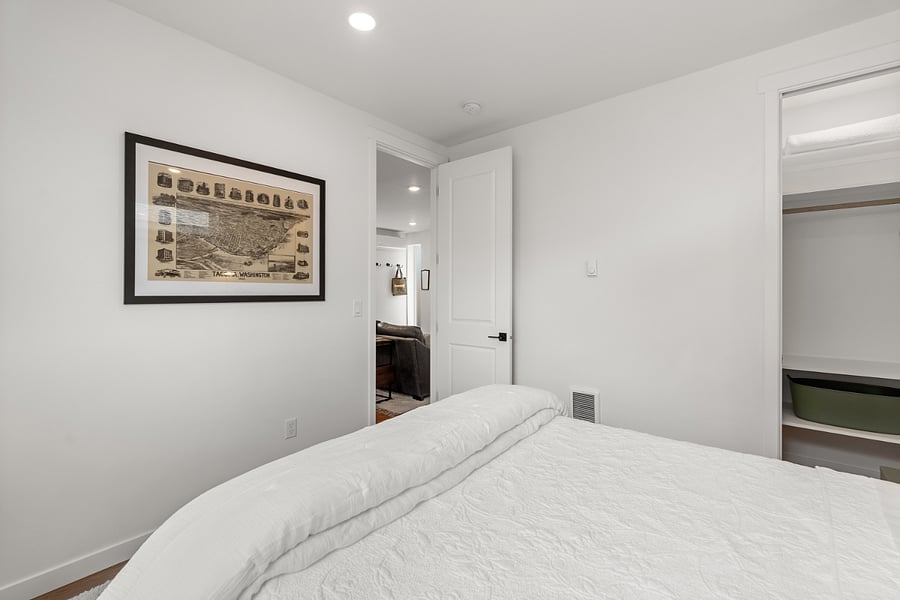 Furnished Finder property 801010_1 photo 29