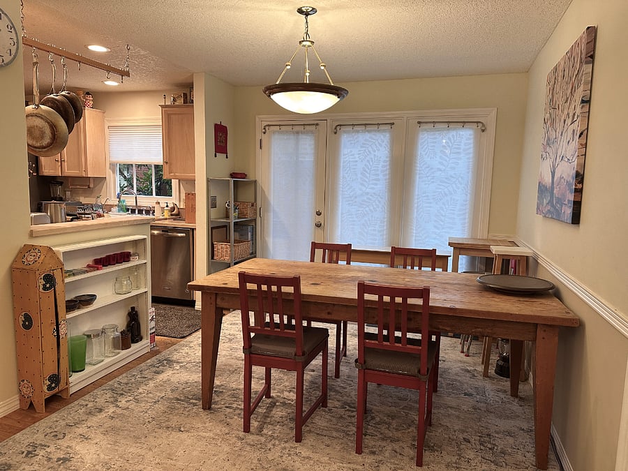 Dining Room. Door to back deck.