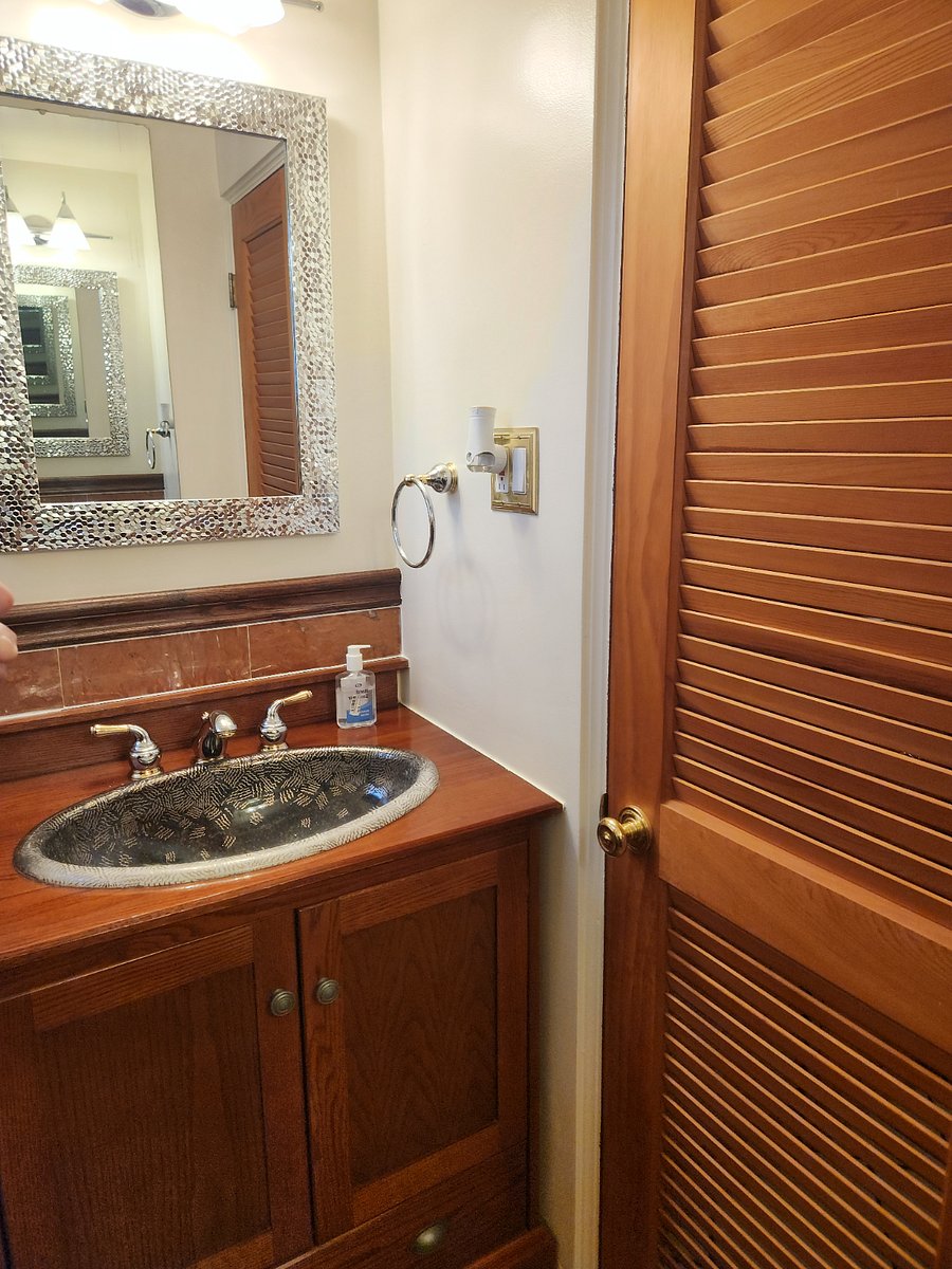 1st floor powder room
