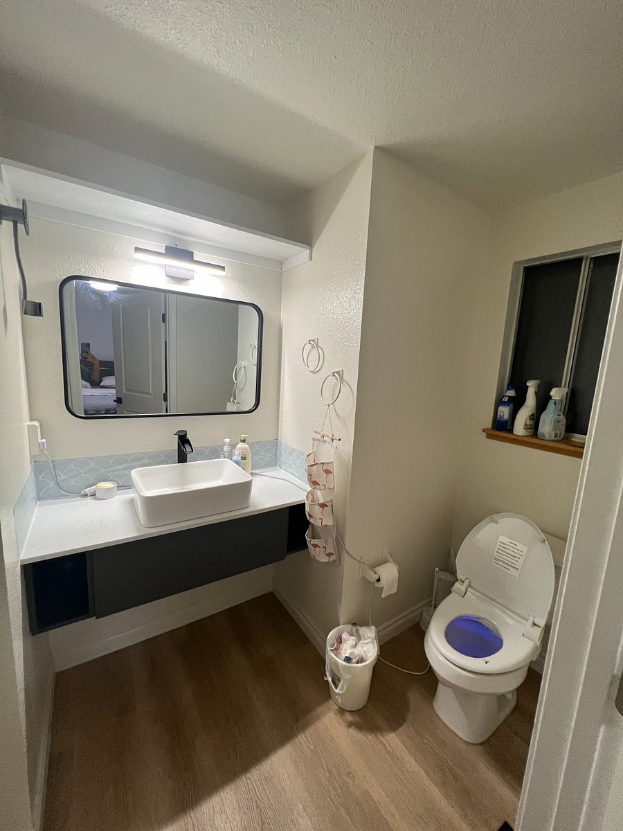 bathroom1